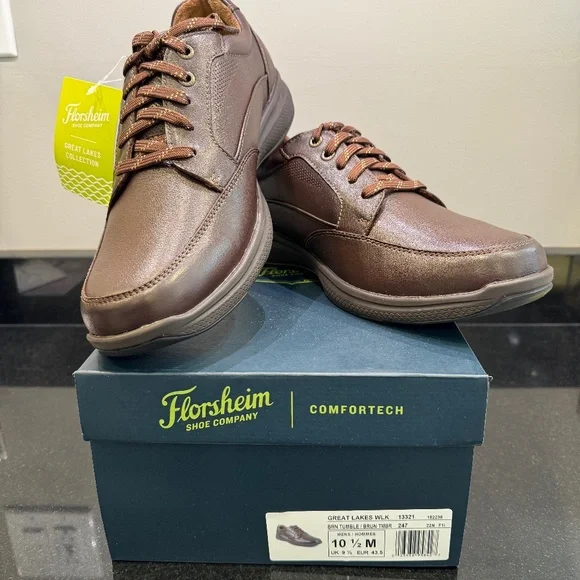 Florsheim Great Lakes Walking shoe in Brown Tumbler Leather. NWT size 10.5 - Picture 1 of 6